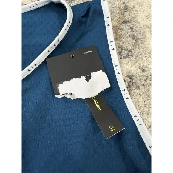 New Nike Women's Plus Size 1X Air Running Tank Top Blue  MSRP $50 DB4448-432 - Picture 2 of 10